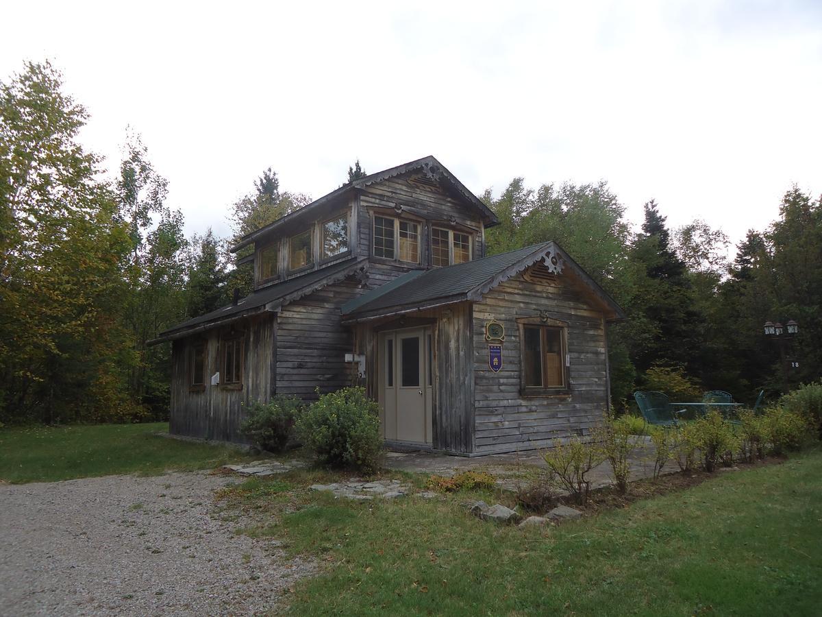 Chalet Saint-Thomas LʼAnse-Saint-Jean Dış mekan fotoğraf